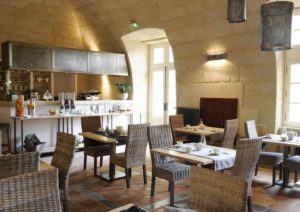 chateau-hotel-restaurant-lacanopee-chateaudepondres-gard-herault-villevieille-occitanie-evenement-anniversaire-mariage-seminaire