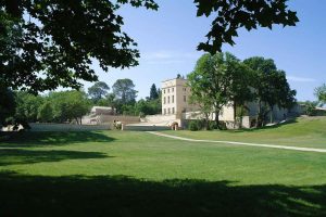 chateau-hotel-restaurant-lacanopee-chateaudepondres-gard-herault-villevieille-occitanie-evenement-anniversaire-mariage-seminaire