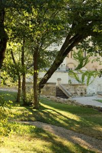 chateau-hotel-restaurant-lacanopee-chateaudepondres-gard-herault-villevieille-occitanie-evenement-anniversaire-mariage-seminaire