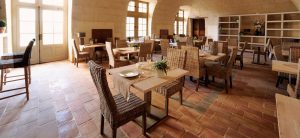 chateau-hotel-restaurant-lacanopee-chateaudepondres-gard-herault-villevieille-occitanie-evenement-anniversaire-mariage-seminaire