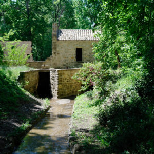 chateau-hotel-restaurant-lacanopee-chateaudepondres-gard-herault-villevieille-occitanie-evenement-anniversaire-mariage-seminaire