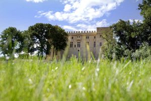 chateau-hotel-restaurant-lacanopee-chateaudepondres-gard-herault-villevieille-occitanie-evenement-anniversaire-mariage-seminaire