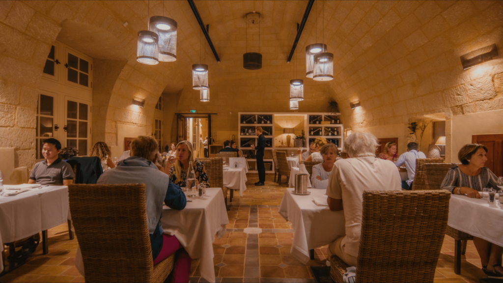 chateau-hotel-restaurant-lacanopee-chateaudepondres-gard-herault-villevieille-occitanie-evenement-anniversaire-mariage-seminaire