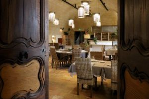 chateau-hotel-restaurant-lacanopee-chateaudepondres-gard-herault-villevieille-occitanie-evenement-anniversaire-mariage-seminaire